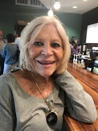 Evelyn Berndt's Instagram, Twitter & Facebook