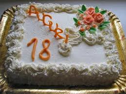 Torta Di Compleanno Con Decorazioni In Cioccolato Plastico Torte Di Compleanno Torte Decorazioni Cioccolato