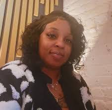 Arianna Saunders's Instagram, Twitter & Facebook