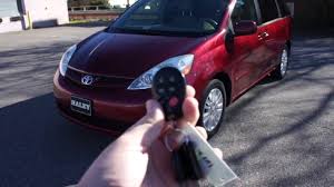 Toyota equips the 2009 sienna limited awd with a 225/60r17 tire. Sold 2009 Toyota Sienna Xle Walkaround Start Up Tour And Overview Youtube