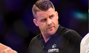 Marc Goddard é escalado para arbitrar trilogia entre Miocic e Cormier no  UFC 252