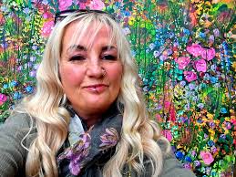 Good morning! No rain today ....so far 😊This is another biggie that I'm  just in the process of putting the final touches to . I hope you like it  ❤️❤️