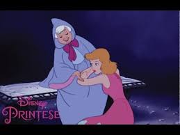 Când tatăl ei moare, frumoasa ella are parte numai de necazuri din partea mamei ei vitrege. CenuÈ™Äƒreasa Zana Ursitoare Disney PrinÈ›ese Youtube