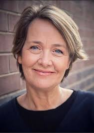 I can't believe this is me 🤣. Bring any role, we go run am sharpaly. De  Gentle & Pe Busyboy comedy