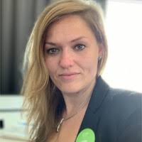 80+ "Komjáthy" profiles