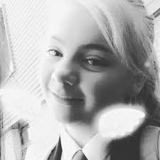 Anna Mckay's Instagram, Twitter & Facebook