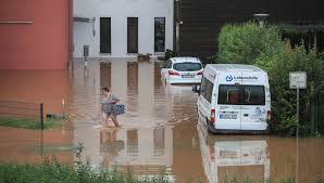 Più di 20 persone sono morte e decine di persone risultano disperse in germania a causa del maltempo. Jdfhughkk 8eem