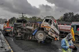 On thursday, police also named sheryll cairns, 66 and donald wallace, 61, both of christchurch. Truck Crashes Into Bus Outside Cairo Leaving 18 Dead 5 Hurt Officials