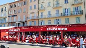 Senequier Saint Tropez Un Incontournable La Cafe Chez Senequier Golfe De Saint Tropez Golfesttropez Saint Tropez Sainte Maxime Cote D Azur
