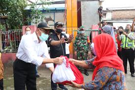By sarifah farrah fadillah updated: Pemerintah Siapkan Bansos Beras Dan Bansos Uang Tunai Kementerian Koordinator Bidang Pembangunan Manusia Dan Kebudayaan