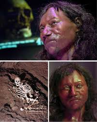 James Bowen, a homeless heroin addict, quit his addiction because of a  stray cat he named (Bob). James found (Bob) injured in 2007 and began  caring for him, which gave his life