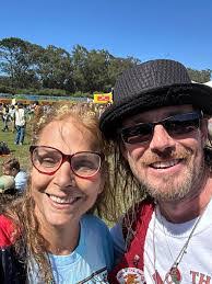 Robert Effinger's Instagram, Twitter & Facebook