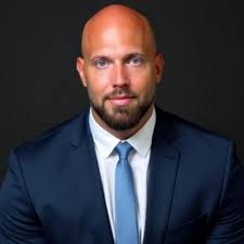 Busyness is not progress.» You can be in constant motion and still end up  exactly where you started. Too many teams confuse movement with momentum.  They celebrate long hours, packed calendars, and… |