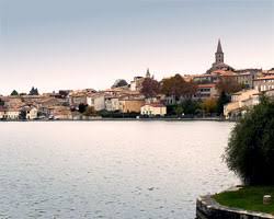 Ihr wertvolles reisewissen ist jetzt gefragt. Le Canal Du Midi A Castelnaudary Sites Touristiques Remarquables Visite Et Tourisme Castelnaudary Aude Escapadeslr