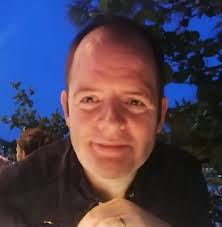 B.T. har med journalistisk ildhu afsløret, at Line Barfod for 40 år siden,  i 1985, da hun var 20 år gammel deltog i en ungdomsfestival i Moskva. Hun  var dengang medlem af