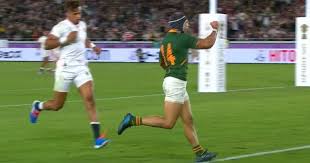 10 000 spectateurs seront autorisés à assister à chaque rencontre. Wtf La Page Wikipedia De Cheslin Kolbe Mise A Jour Et Ca Ne Va Pas Plaire A Owen Farrell Le Rugbynistere