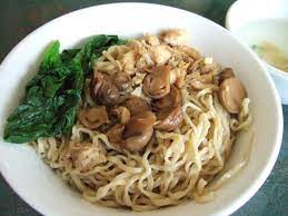 Kita bisa langsung membuat es campur dengan bahan yang ada di dalam lemari salah satu es campur yang ada di indonesia adalah es campur spesial. Mie Ayam Wikipedia
