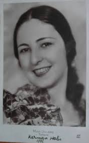 Keriman Halis Ece Turk Guzellik Kralicesi Babasi Devlet Memuru Tevfik Halis Tir Keriman Halis Ece 1913 Yilinda Istanbu Guzellik Kralicesi Guclu Kadin Portre