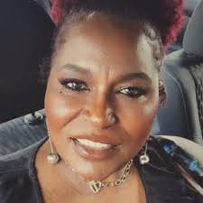 Valerie Grayson's Instagram, Twitter & Facebook