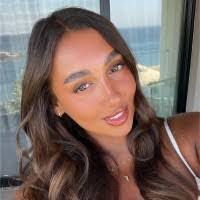 Carla Stephens's Instagram, Twitter & Facebook