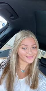 Taylor Voss's Instagram, Twitter & Facebook