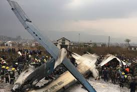 250.mimpi melihat kecelakaan pesawat terbang : Pesawat Bangladesh Terhempas 50 Terkorban Astro Awani