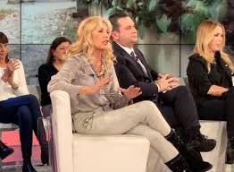 A dare la notizia è stato don antonio mazzi, che l'accolse nella sua comunità, nel corso di una intervista per il. Maria Teresa Ruta A Storie Italiane Su Erika De Nardo La Strage Di Novi Ligure Io Non L Avrei Perdonata Libero Quotidiano