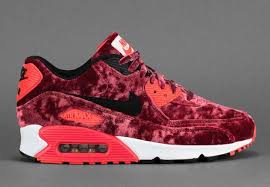 The Nike Air Max 90 Infrared Velvet Is Releasing Soon In Europe Sneakernews Com Nike Air Max Nike Air Nike