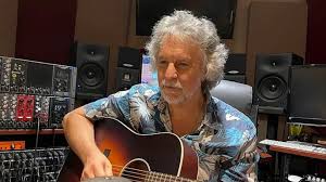 Country music star dies aged 70