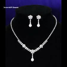 Trouvez les parures de mariages qui subblimeront cet instant de bonheur sur le site maty. Bella Vista Avanzare Svegliati Swarovski Parure Mariage Agingtheafricanlion Org