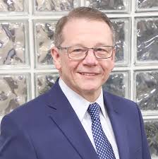 Long-time Blessing Hospital leader retires