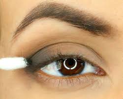 How to apply eyeshadow with q tip. Smokey Eye Tutorial Peek Ponder