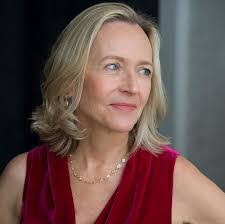 Eloise Page's Instagram, Twitter & Facebook