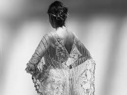 Le gonne lunghe sono particolarmente indicate per le cerimonie, in quanto rievocano l'abito da sposa. Nswd3bpskjcnxm