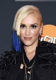 In 1998, gwen stefani made big waves at the mtv movie awards. Gwen Stefani S Blue Hair How To Get Colored Hair For Halloween Hollywood Life