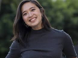 Lisa Kwon's Instagram, Twitter & Facebook