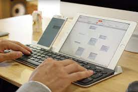 The stock keyboard is pretty good, but to get the most out of your ipad, you need something better. Here Are Five Of The Best Ipad Compatible Keyboards For Going Back To School Appleinsider