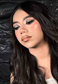 Feliz porque soy aquella chica a la que le enseñaron a trabajar y a ser  independiente desde muy pequeña, la que hoy en dia no se conforma con  cualquier cosa y a pesar de las dificultades que la vida ...