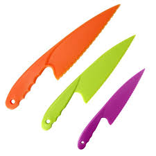 Used incorrectly, a pocket knife has the potential to do some serious when looking at pocket knives for kids, rounded tips are typically one of the first things you should be looking for. 3 Colors Plastic Kitchen Knife Set 3 Sizes Kids Nylon Knife Children Safety Cooking Chef Knives For Fruit Lettuce Vegetable Salad Bread 3 Colors Walmart Com Walmart Com