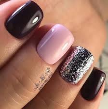 En este video les muestro uñas acrílicas negras con rosa espero les guste y comparte el video con tus amigas no olvides darle like. Unas Negras Con Rosa Elegantes Unas Acrilicas