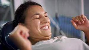 Cristina neagu, singura handbalista din istoria acestui sport recompensata de patru ori cu titlul de cea mai buna handbalista ihf a anului, este noua imagine red bull in romania. Red Bull Media House Cristina Neagu Un 8 De Neoprit Youtube