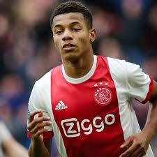 Bekijk meer ideeën over voetbal, schansspringen, voetballers. David Neres Inexistenciaa Twitter
