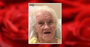 Sandra Teter's Instagram, Twitter & Facebook