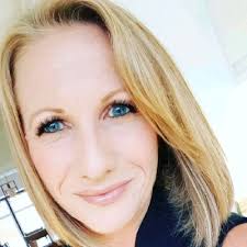 I am officially a BA Hons Graduate! Onto new adventures and a new chapter.  Thank you to my lecturers and class mates. 3 years completed and with Covid  in the way, we