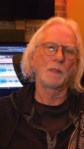 How does William do it? He explains the process of choosing the music.  🧙‍♂️🎶 #humancurated #radioparadise #algorithmfree #musicdiscovery  #theprocess