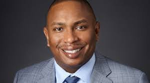 Travis Mustard's Instagram, Twitter & Facebook