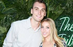 Was the driver of the car that hit sam. Clippers Big Man Sam Dekker And Espn Reporter Olivia Harlan Got Married Brobible