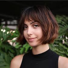 40 Most Flattering Bob Hairstyles For Round Faces 2021 Hairstyles Weekly