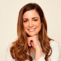 Lorena Serrano, ginecóloga