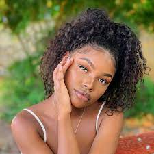P E T I T S O L A Y Y On Instagram Trying To Be Cute Melanin Eyeshadow Palette From Co Curly Hair Styles Naturally Curly Hair Styles Quince Hairstyles